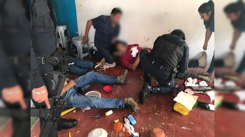 Familia Michoacana acribilla a cinco policías ministeriales en Ixtapan de la Sal 