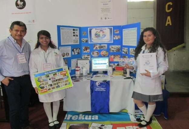 Alumnos del Cecytem de Penjamillo triunfan en certamen de ciencia 