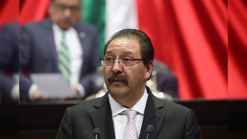 Exhorta Reginaldo Sandoval a Morena a cambiar en la forma de hacer política “requerimos que Michoacán se sume a la 4T” 