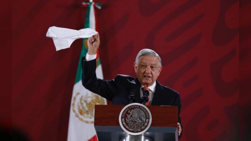 Asegura López Obrador que se pondrá tapabocas “cuando no haya corrupción”