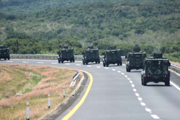 Refuerza personal militar carreteras en límites de Michoacán y Jalisco - Foto 1 