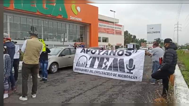 Trabajadores del espectáculo vuelven a manifestarse en Morelia, tras no obtener respuesta por parte de Gobierno 