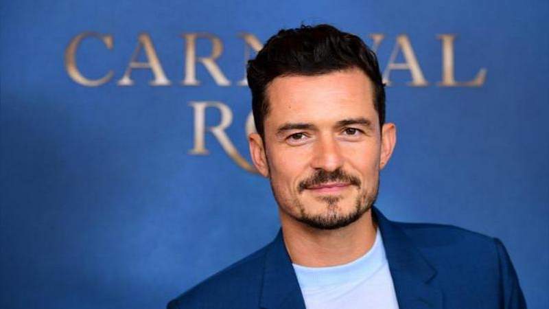 Orlando Bloom se encuentra celebrando por dos, es nominado al Emmy y está a punto de ser papá  