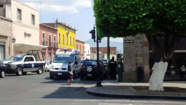 Asaltan sucursal bancaria en el Centro Histórico de Morelia - Foto 1 