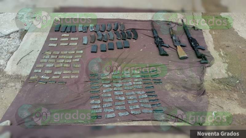 En enfrentamiento con la Guardia Nacional muere sicario en Aguililla; hay un agente herido, armas y más de mil cartuchos asegurados 
