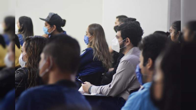 Gobierno de Morelia capacita a pasantes del Área de la Salud 