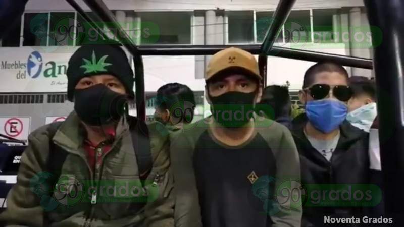Retienen y remiten a Barandilla a 22 aspirantes y padres de familia de Cherán, tras reunión con funcionarios de gobierno y Educación