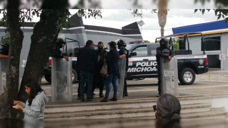 Gobierno de Michoacán negoció libertad de 22 padres de familia y aspirantes de Cherán a cambio de liberación de vehículos 