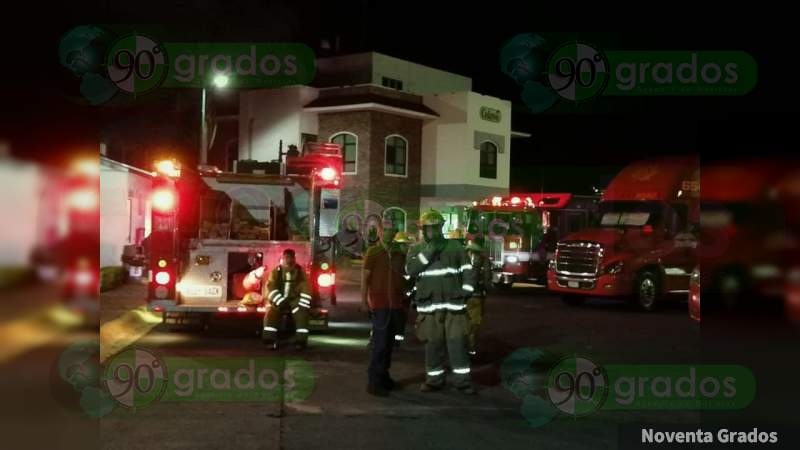 Fuerte movilización de los cuerpos de auxilio y rescate al registrarse una fuga de amoniaco en una empacadora de aguacate