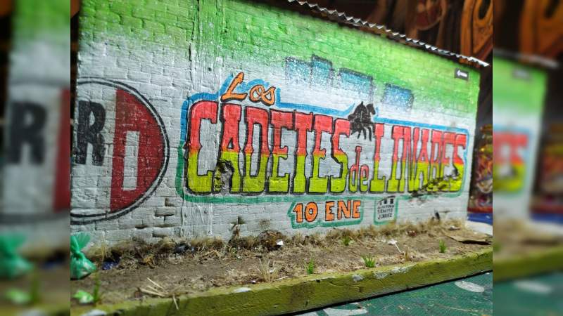 Chica realiza increíbles maquetas, la querían usurpar pero se defendió 