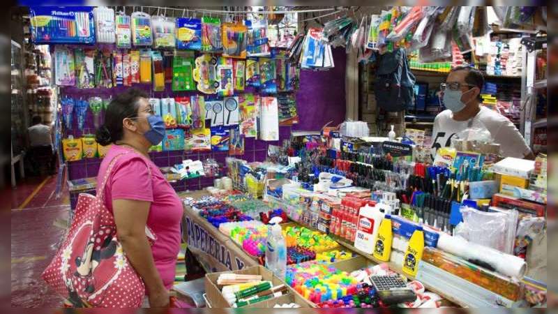 Venta de útiles escolares se desploma un 70% 