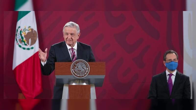 AMLO abandera inicio de ciclo escolar a distancia en todo México 