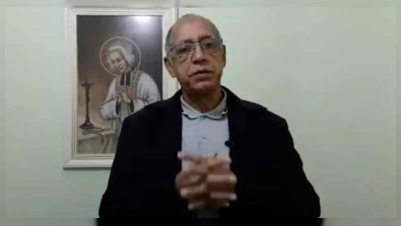 Sacerdote brasileño dice que no deben dar vacuna contra el Covid-19 a quien no vaya a misa 