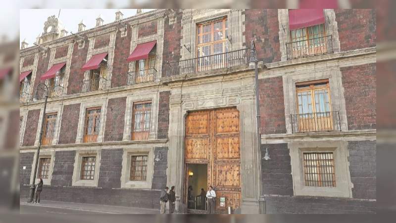 Solicitan 1.4 mdp para remodelar oficina de Esteban Moctezuma, Secretario de Educación 