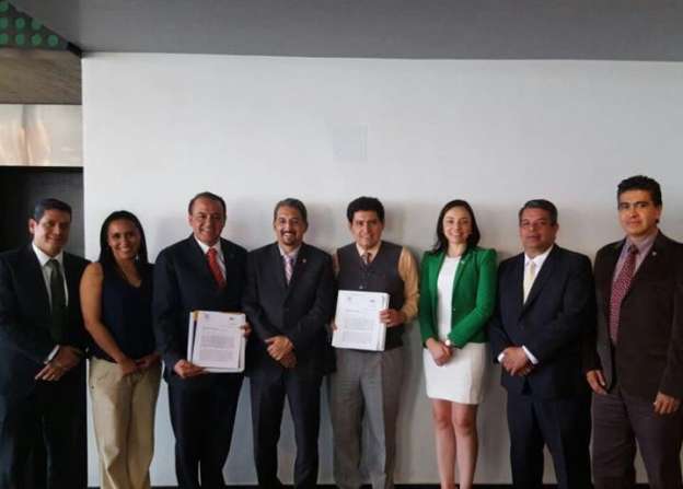 Informa Rector de la UMSNH a diputados plan a seguir para la Reforma Universitaria 