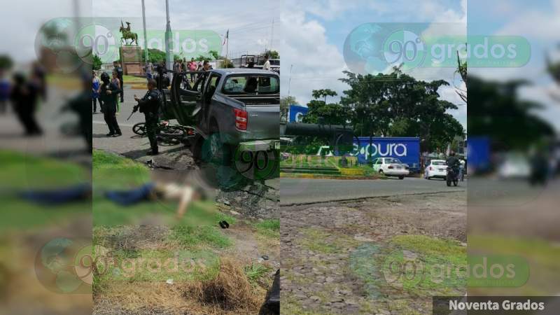 Un policía muerto y un herido en tiroteo en Múgica: Delincuentes acorralan a la autoridad en la Presidencia Municipal y bloquean caminos 