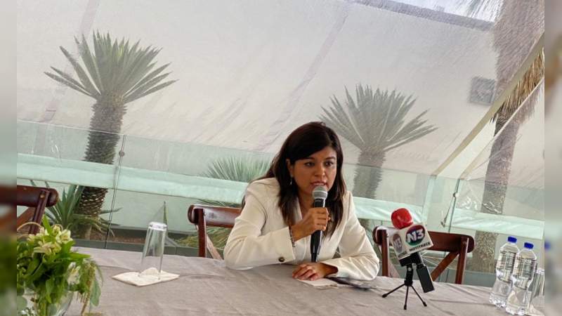 Que Cristobal sea candidato, sería una mentada de madre para las mujeres: Carol Arriaga 
