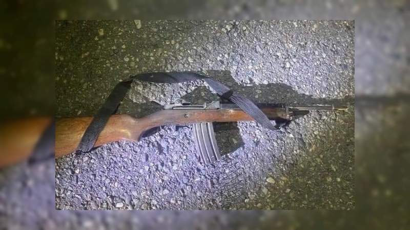 Solitario sujeto ataca a balazos a Policías en LC, fue abatido 