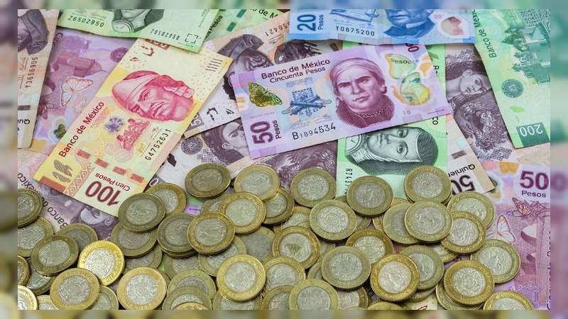 Pierde el peso 1.80% ante temor de nuevos casos de Covid-19 en EU, dólar sube a 21.45 unidades 