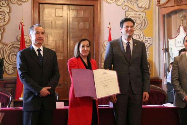 Atestigua rector de UMSNH hermanamiento de Morelia con Madrigal de las Altas Torres 