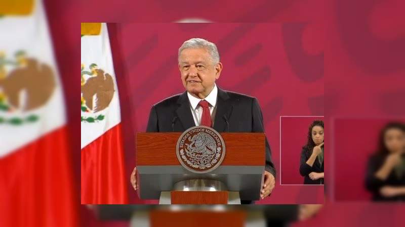 AMLO: "Funcionarios con altos rangos no recibirán aguinaldo, dinero se destinará contra el Covid-19 