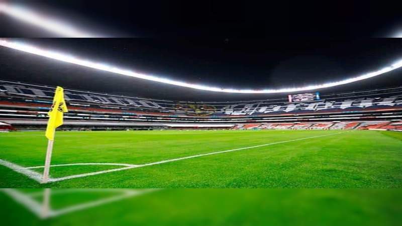 Infectólogo asegura que debería entrar menos del 50% de espectadores en los estadios 