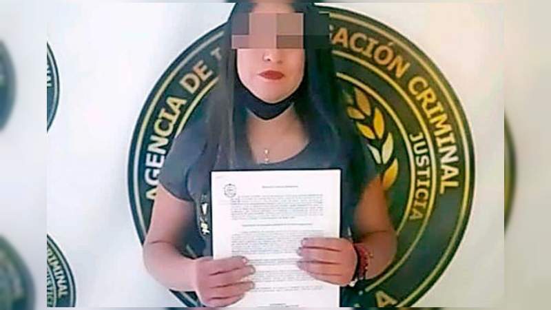 Empleada del PRI en Saltillo obligaba a sus hijos a verla tener relaciones sexuales  