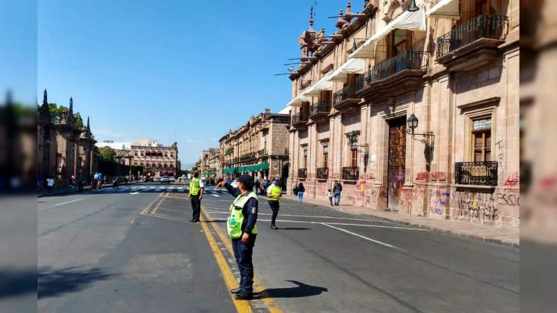 “Silvano ratero, devuelve nuestro dinero”: Profesores se manifiestan en Morelia en exigencia de pagos 