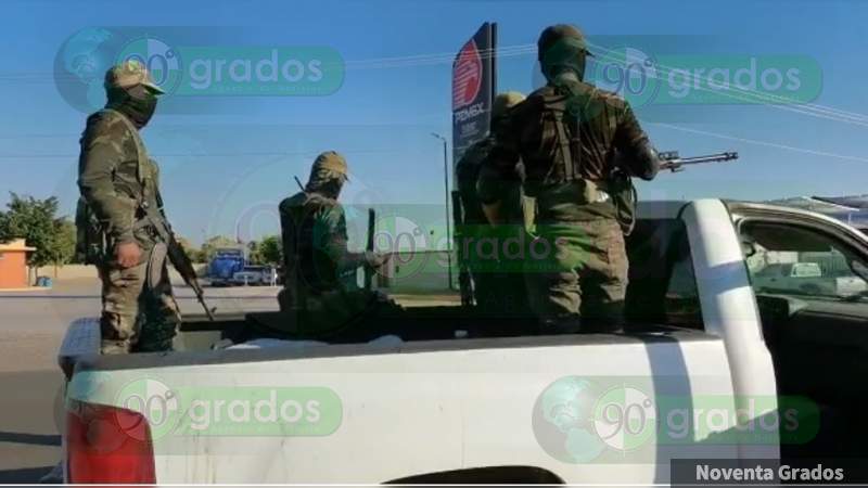 Delincuentes armados y con vestimenta militar se desplazan por la carretera Buenavista - Los Reyes 