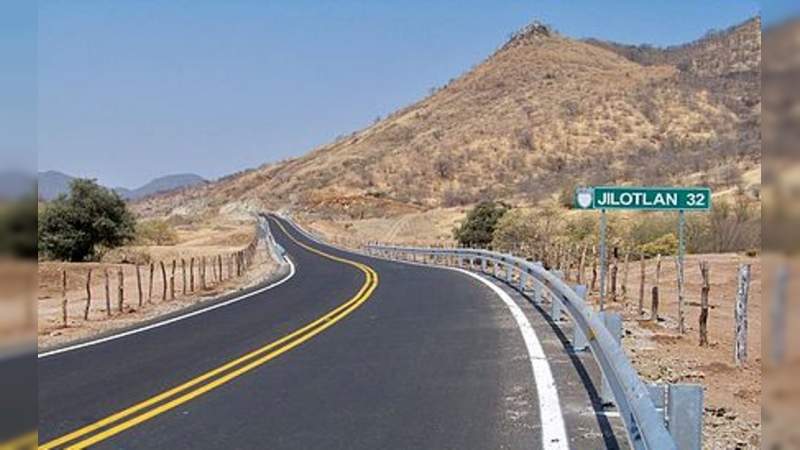 Continúa guerra de cárteles y ahora destrozan la carretera Jilotlán – Tepalcatepec 