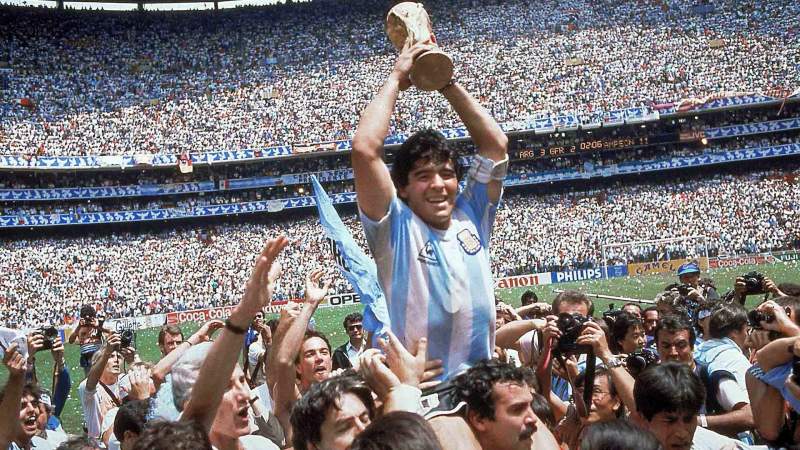 Fallece Diego Armando Maradona a los 60 años de edad 