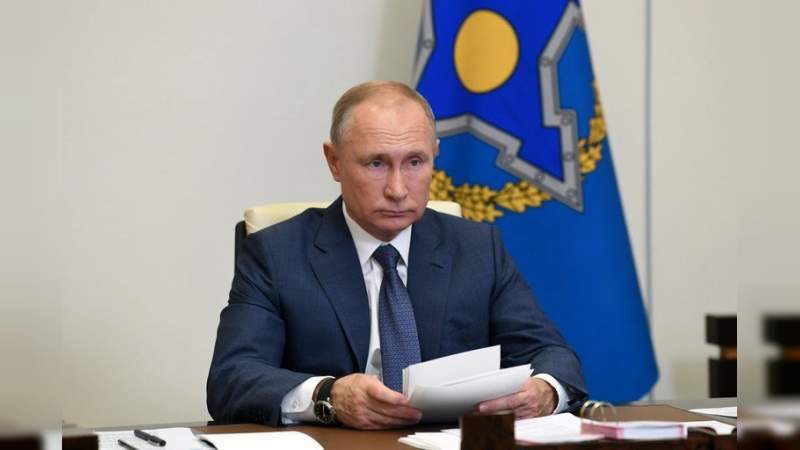 Putin: "Hemos vacunado ya a 100 mil ciudadanos en Rusia", anuncia campaña en gran escala en todo el país 