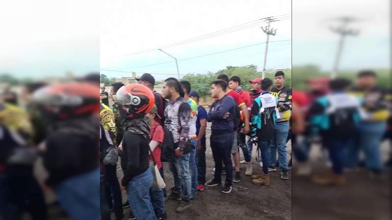 Pese a llamado de la autoridad, en Apatzingán, sin acatar medidas para contener el COVID-19  