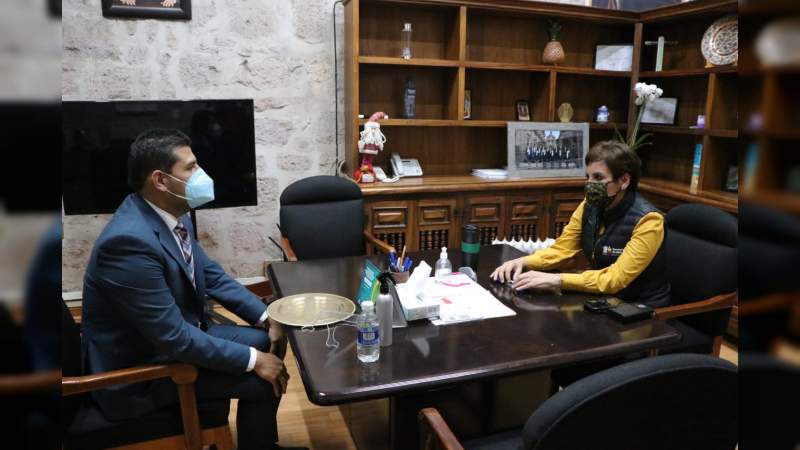 Reconoce Octavio Ocampo labor del personal de salud frente al Covid-19