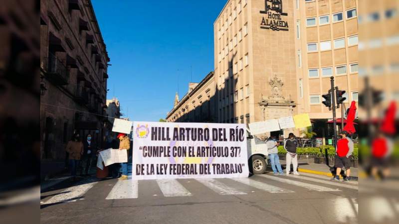 SUEUM continúa su bloqueo sobre la avenida Madero 
