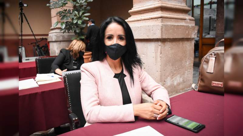 A evitar actividades que pongan en riesgo la salud convocó Lucila Martínez a la población 