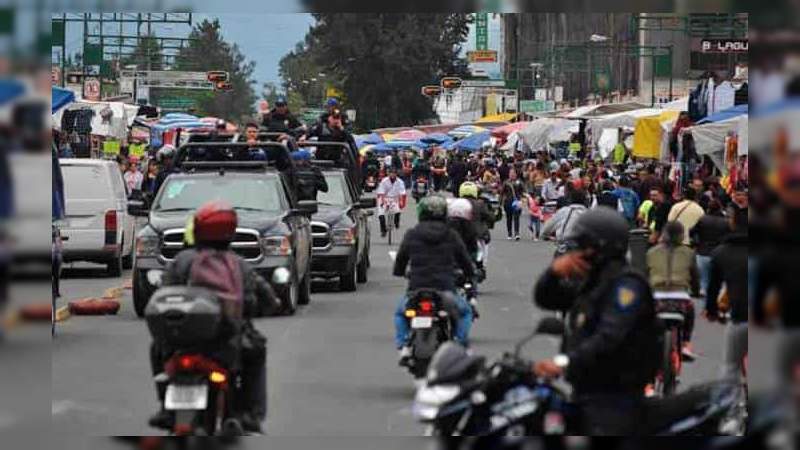 Fiel a su estilo Tepito muestra ser "Barrio Bravo" y desconocen el semáforo rojo 