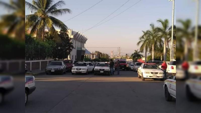 En Múgica se manifiestan para exigir destitución del director del Hospital Comunitario de Nueva Italia