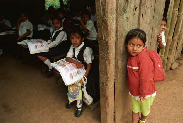 10.4% de las escuelas del país carecen de energía eléctrica, señala el Secretario de Educación 