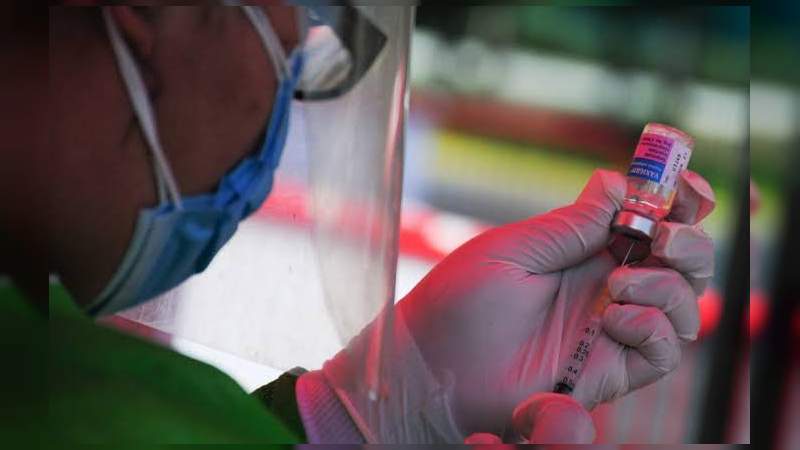 Cofepris: "La venta de la vacuna contra el Covid-19 es ilegal" 