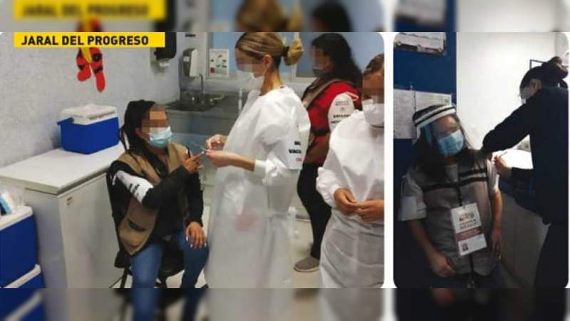 Brigadas de AMLO, “Siervos de la Nación”, reciben vacunas contra el coronavirus antes que personal médico 