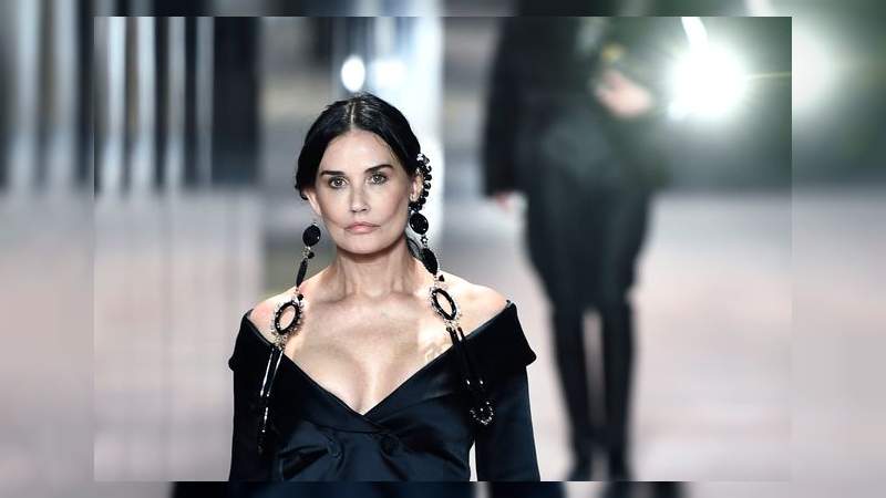 Sorprende transformación de Demi Moore  