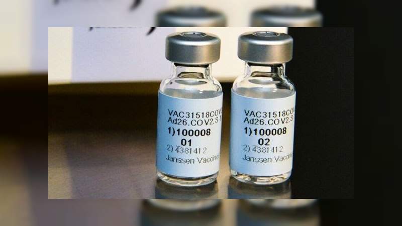 Rompe récord el Reino Unido al vacunar casi 600 mil personas en un día 