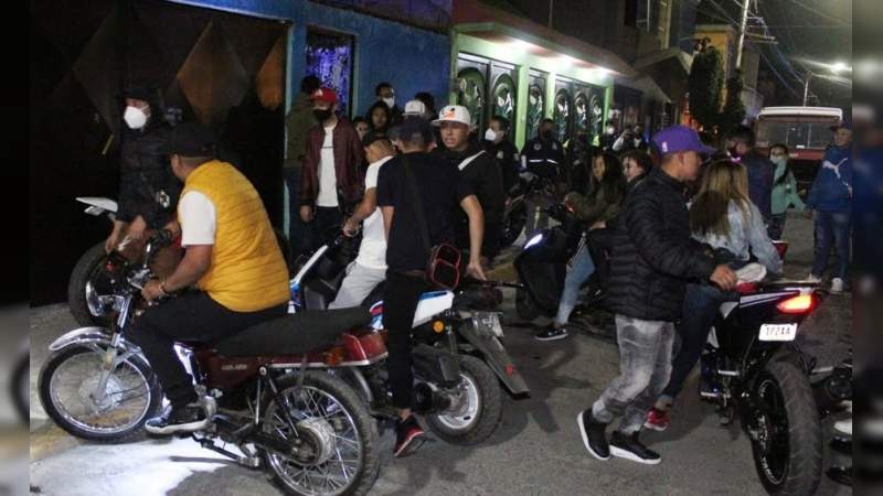 Autoridades de Ecatepec disuelven 7 fiestas con más de 300 personas 