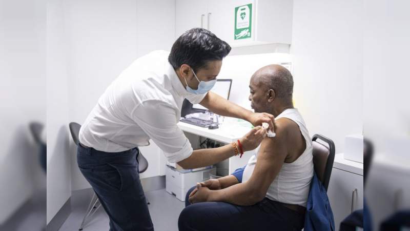 Descubren en reciente estudio nuevos beneficios que tiene la vacuna AstraZeneca contra el Covid-19 