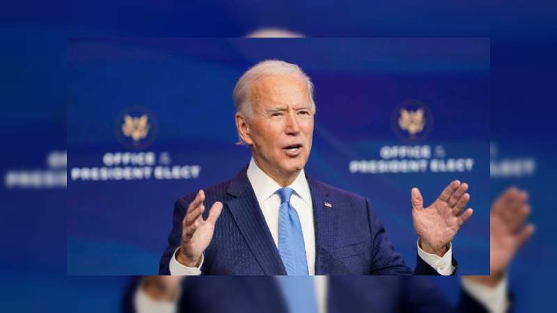 Ordena Joe Biden el envío de 1 millón vacunas anticovid a miles de farmacias 