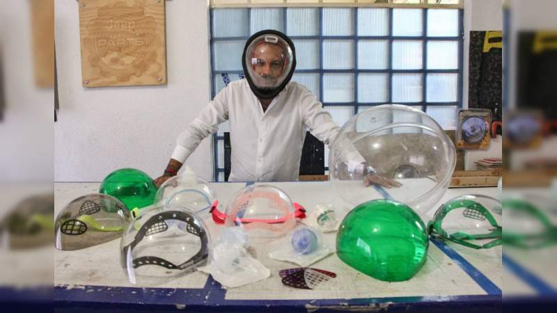 Empresa crea caretas completas que protegen contra el Covid-19 