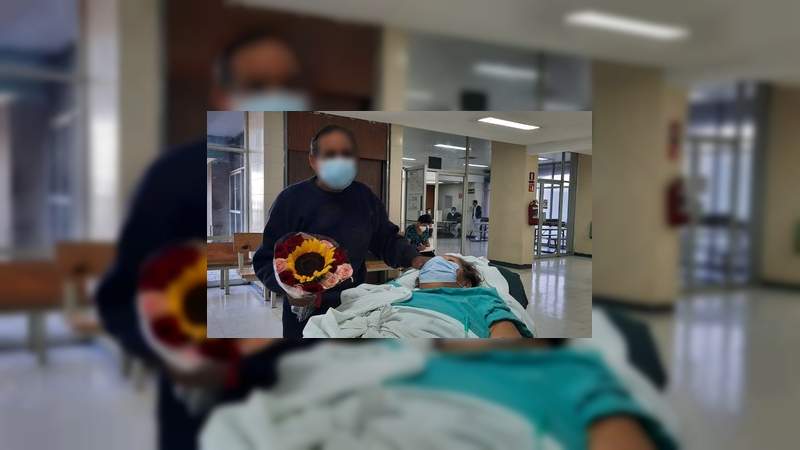 En Coahuila se reencuentran matrimonio de adultos mayores después de superar el Covid-19 