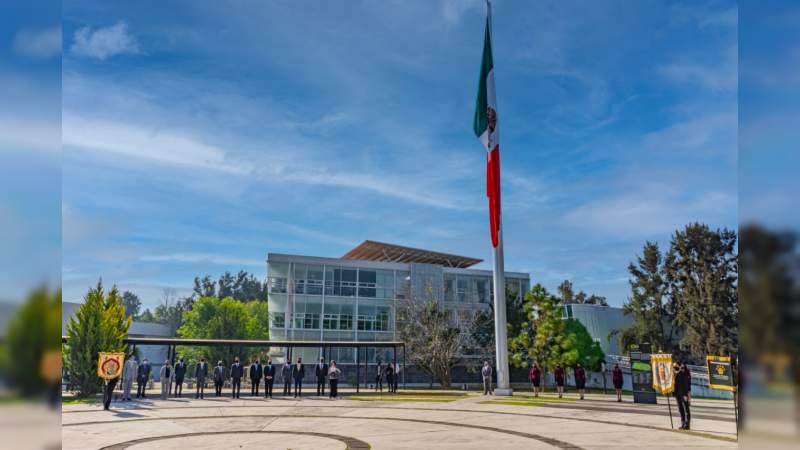 La bandera mexicana, emblema de identidad nacional: UMSNH