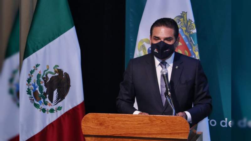 Representante del IMSS en Michoacán entrega su primer informe de actividades